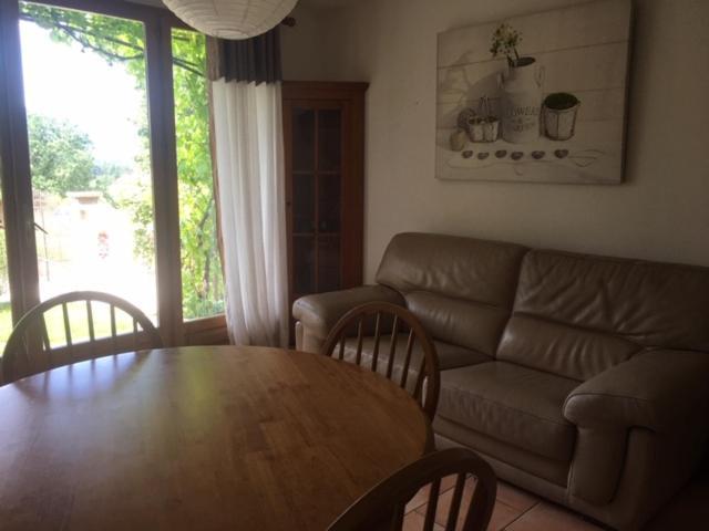 Gite L'Annexe Villelaure Екстериор снимка
