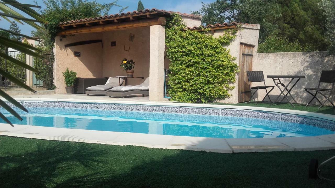 Gite L'Annexe Villelaure Екстериор снимка