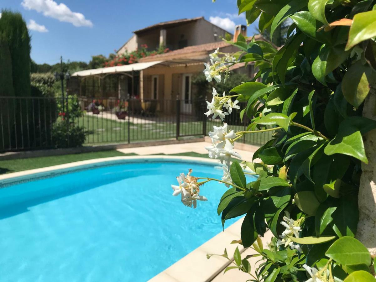 Gite L'Annexe Villelaure Екстериор снимка