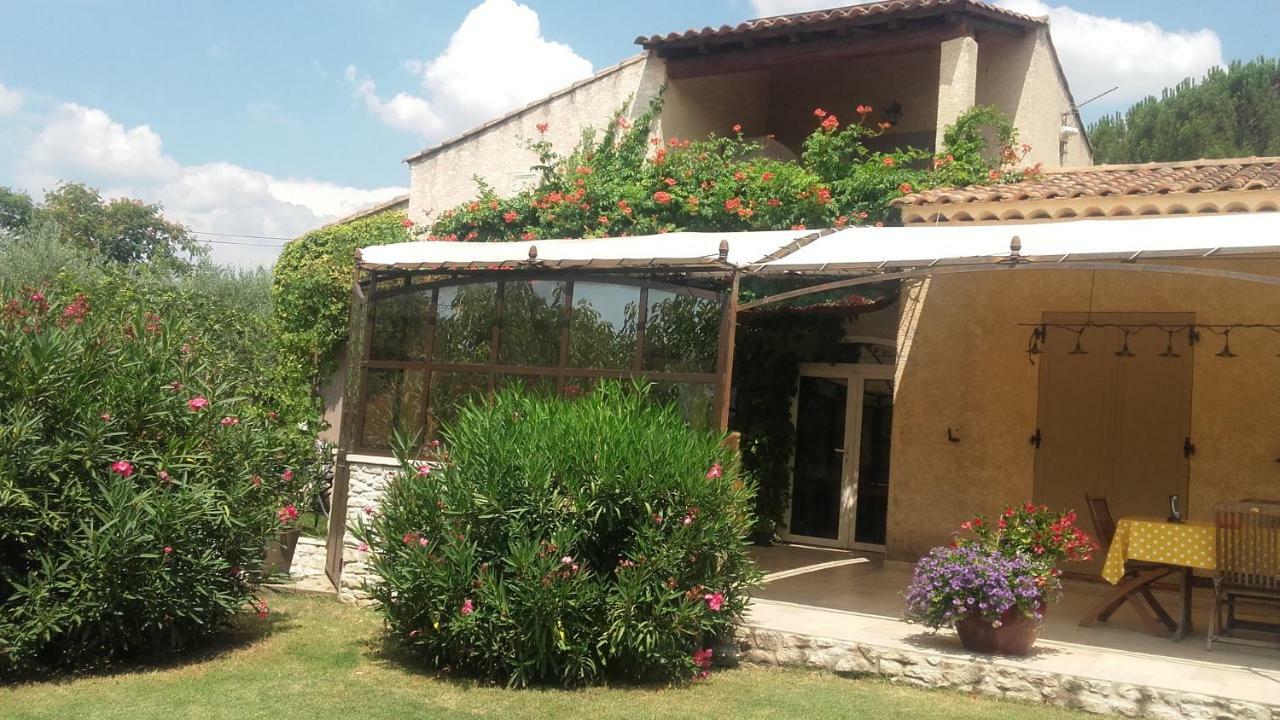 Gite L'Annexe Villelaure Екстериор снимка